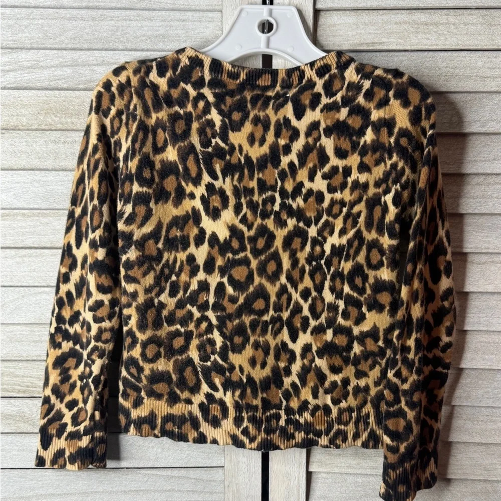 Gap Kids Size 4, Leopard Cardigan. Good Condition. Light Weight Cardigan.